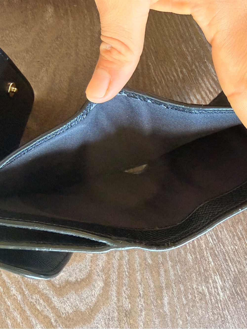 Coach black leather wallet - Picture 4 of 8